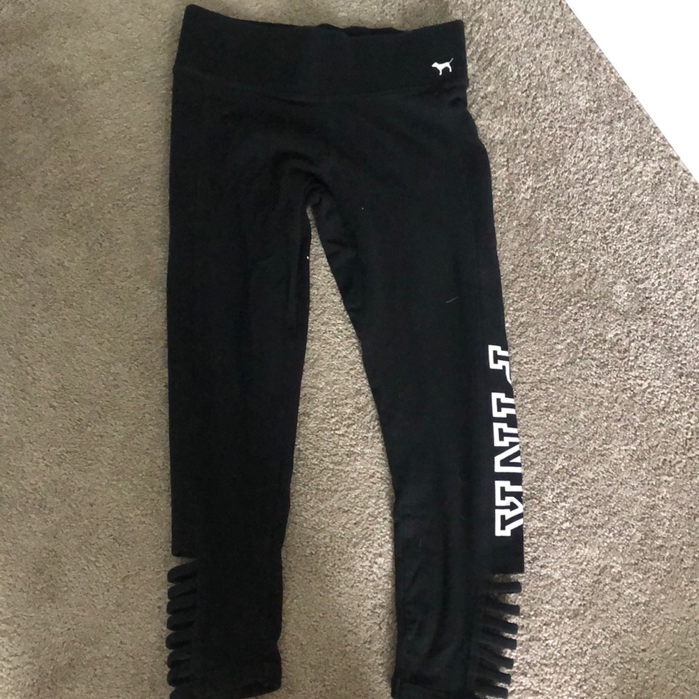 VS PINK 3/4 leggings with slits on sides